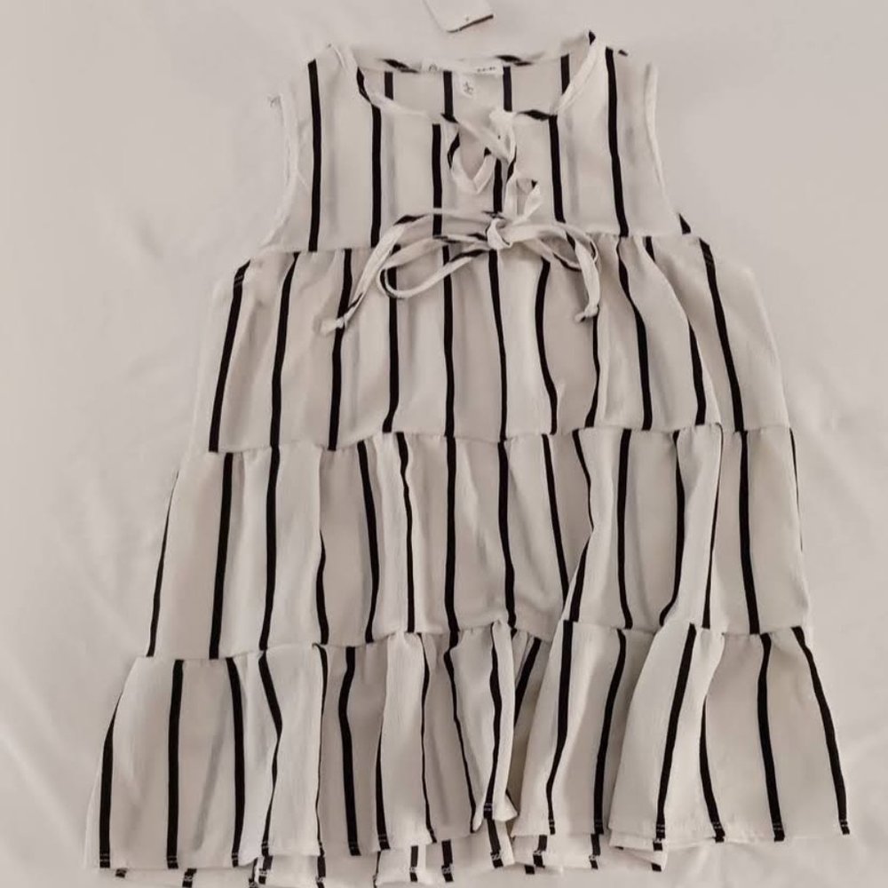 Star Vixen Small  White w/ navy stripes